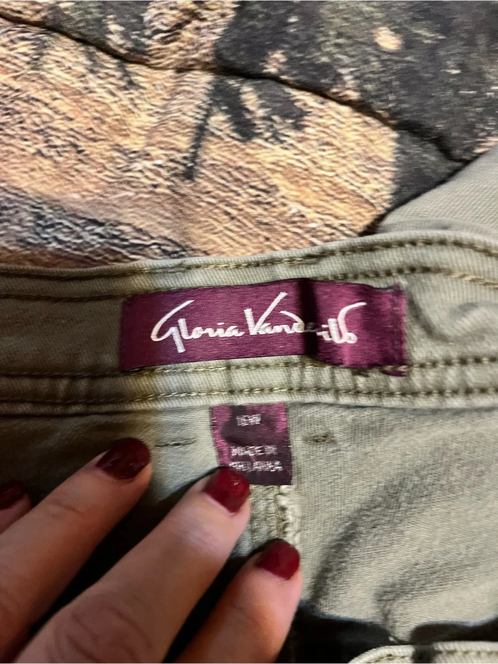 Gloria Vanderbilt Olive Green Straight-Leg Pants